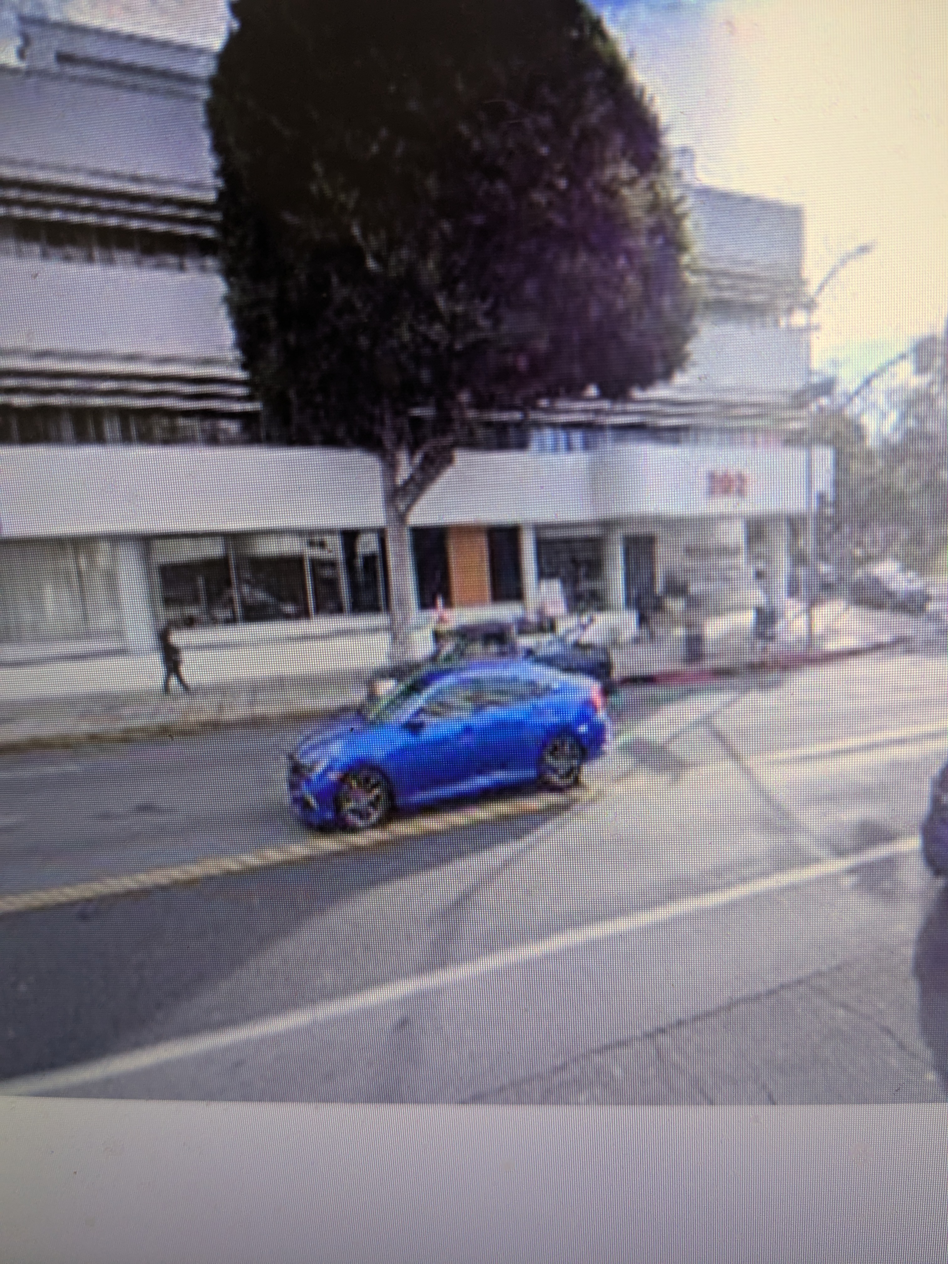 picture of 292s. La cienega school building